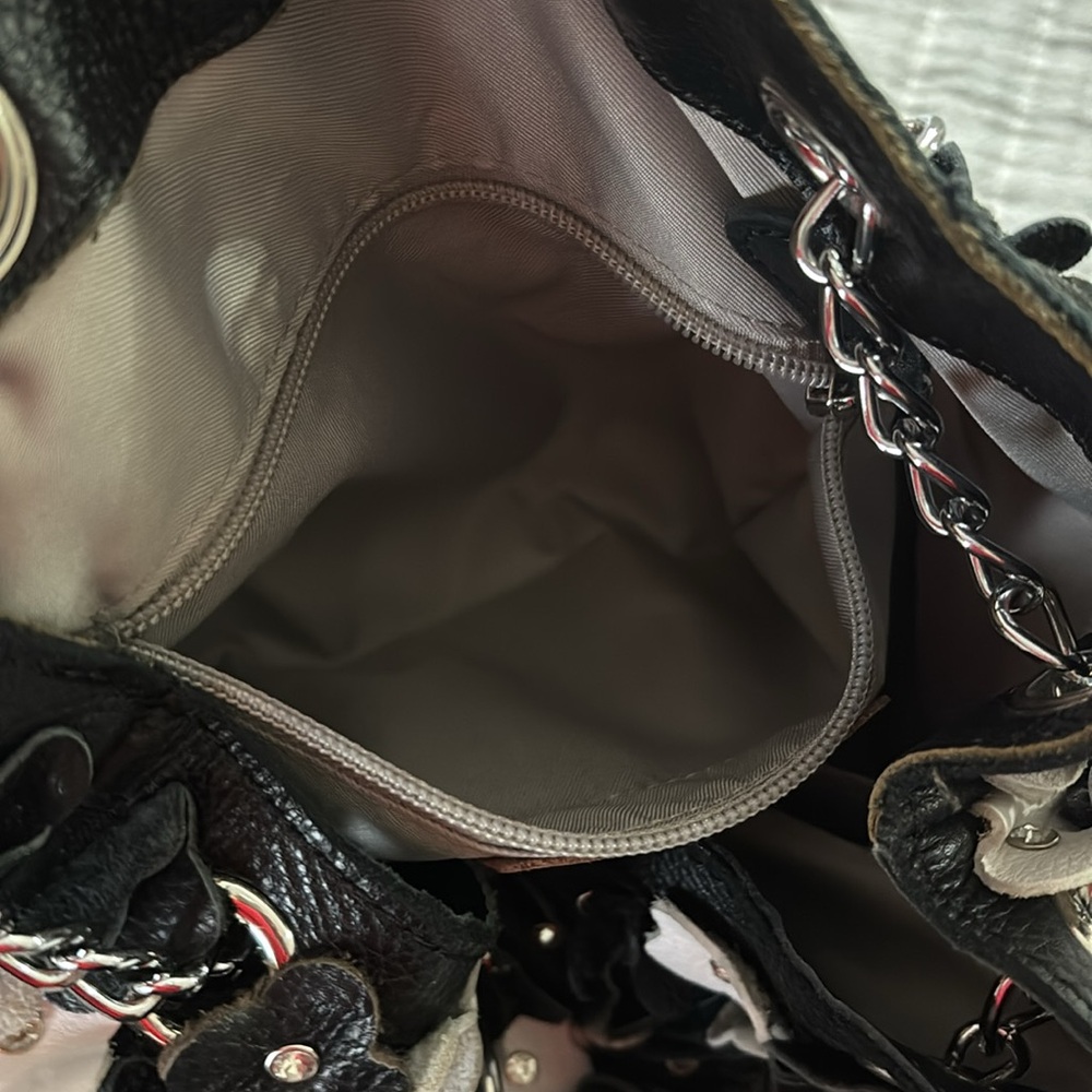 Ameri Leather Floral Black And White Shoulder Bag - image 6